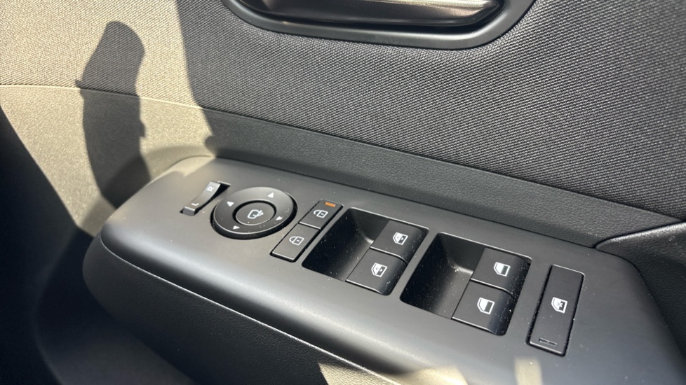 Hyundai KONA 1.6 Hybrid 138 N Line 5dr DCT Hybrid Hatchback - Image 42