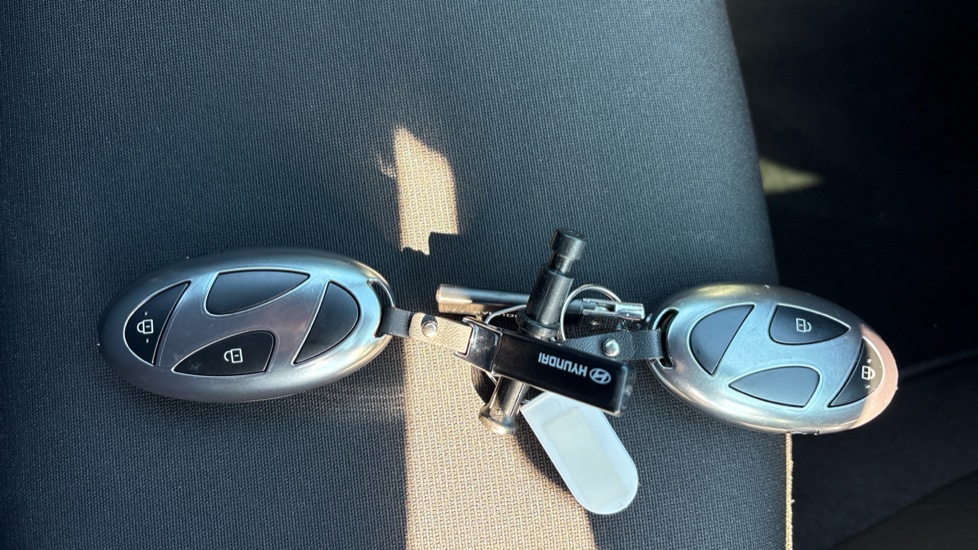 Hyundai KONA 1.6 Hybrid 138 N Line 5dr DCT Hybrid Hatchback - Image 20