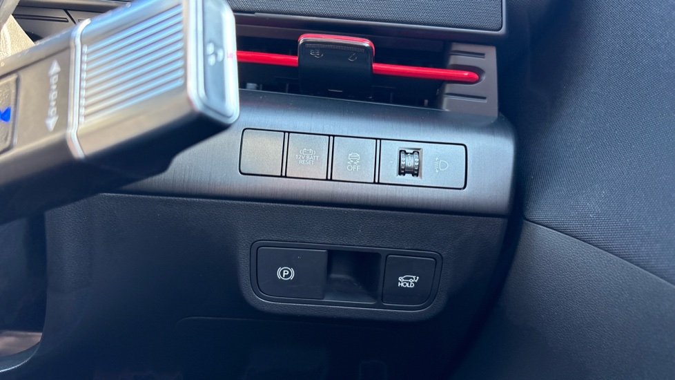 Hyundai KONA 1.6 Hybrid 138 N Line 5dr DCT Hybrid Hatchback - Image 39