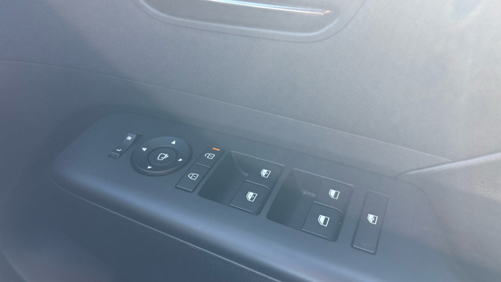 Hyundai KONA 1.6 Hybrid 138 N Line 5dr DCT Hybrid Hatchback - Image 40