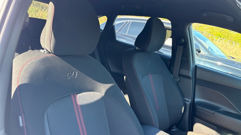 Hyundai KONA 1.6 Hybrid 138 N Line 5dr DCT Hybrid Hatchback - Image 42