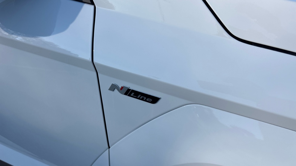 Hyundai KONA 1.6 Hybrid 138 N Line 5dr DCT Hybrid Hatchback - Image 23