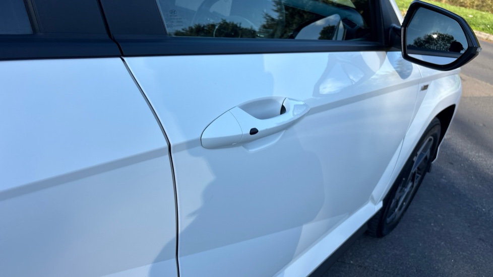 Hyundai KONA 1.6 Hybrid 138 N Line 5dr DCT Hybrid Hatchback - Image 25