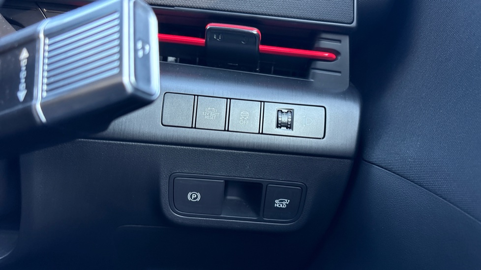 Hyundai KONA 1.6 Hybrid 138 N Line 5dr DCT Hybrid Hatchback - Image 37