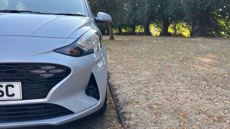 Hyundai i10 1.0 [63] Advance 5dr [Nav] Petrol Hatchback - Image 23