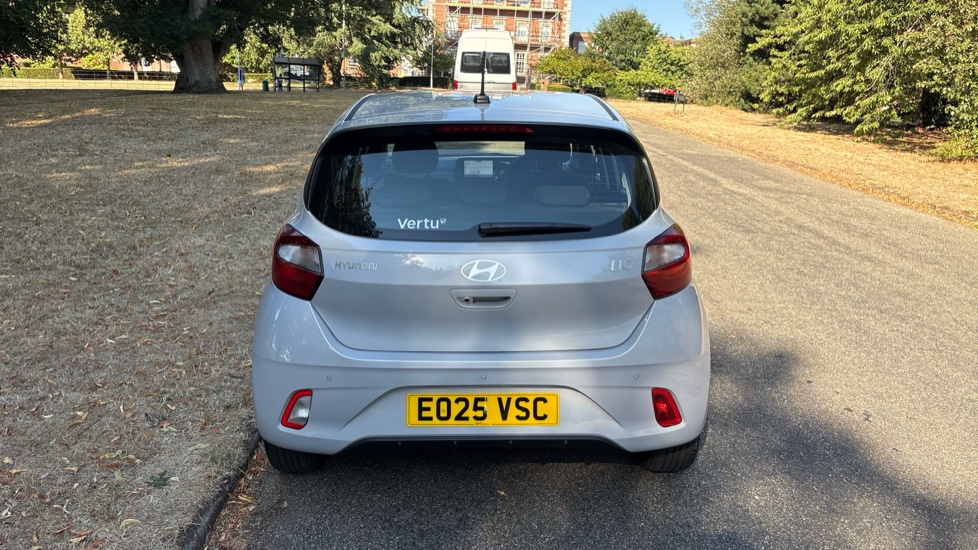 Hyundai i10 1.0 [63] Advance 5dr [Nav] Petrol Hatchback - Image 27