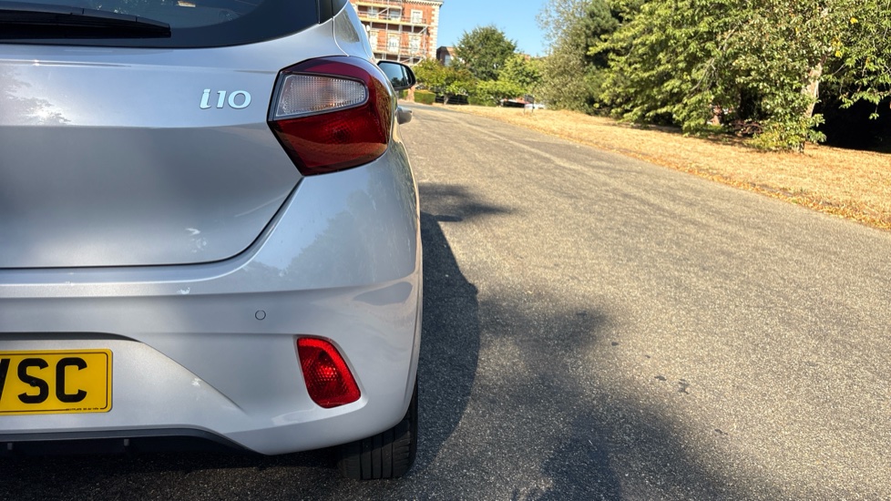 Hyundai i10 1.0 [63] Advance 5dr [Nav] Petrol Hatchback - Image 29