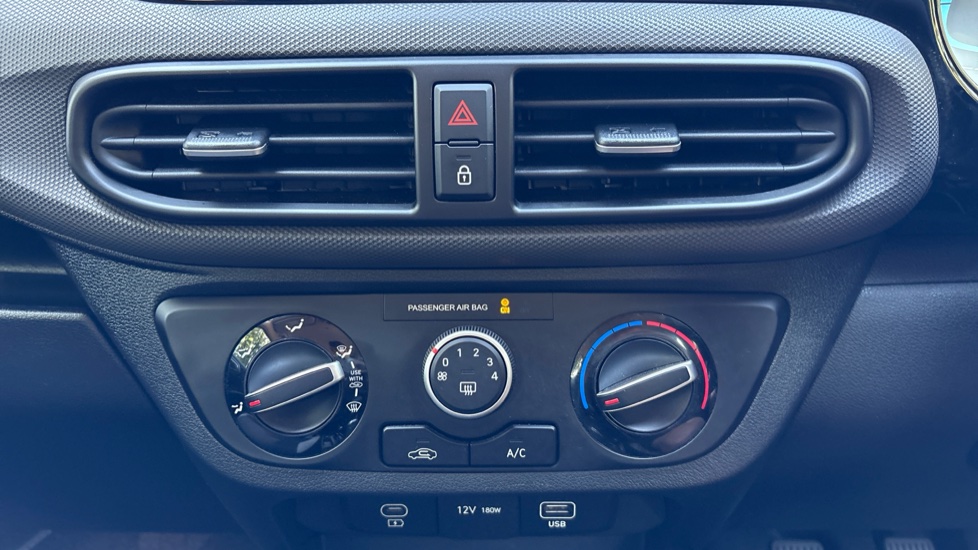 Hyundai i10 1.0 [63] Advance 5dr [Nav] Petrol Hatchback - Image 36