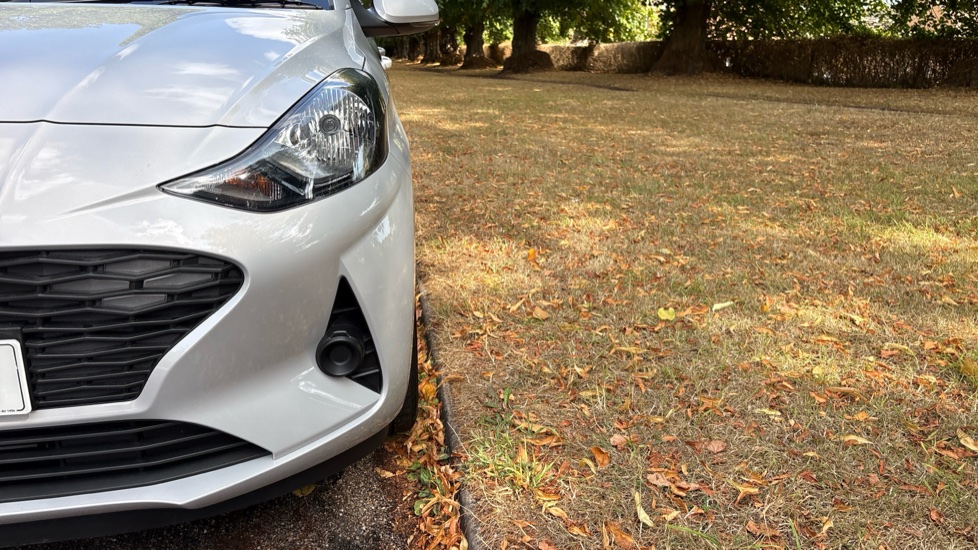Hyundai i10 1.0 [63] Advance 5dr [Nav] Petrol Hatchback - Image 23