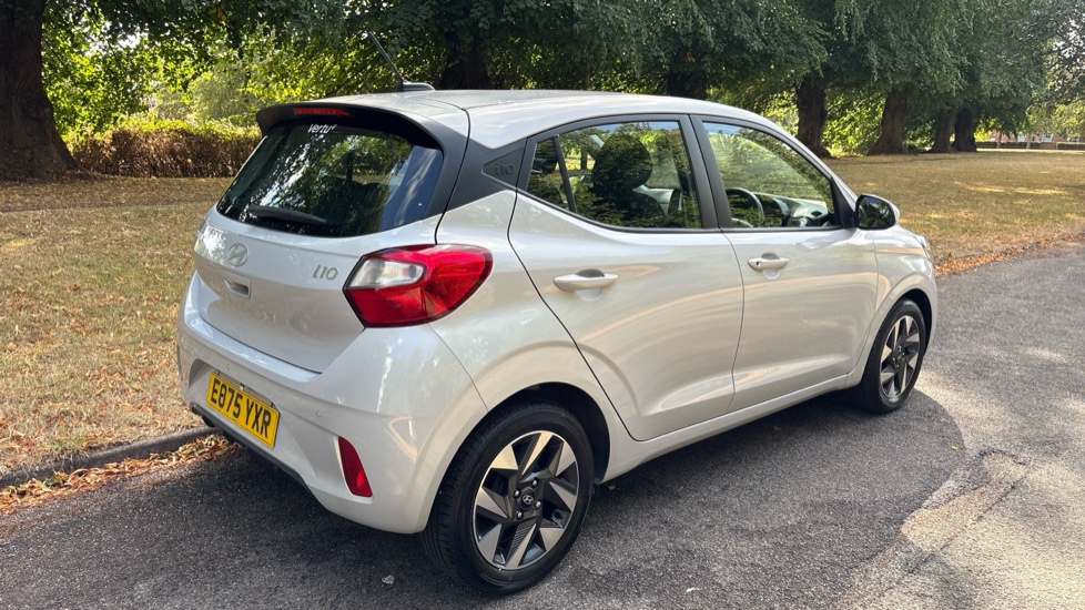 Hyundai i10 1.0 [63] Advance 5dr [Nav] Petrol Hatchback - Image 28
