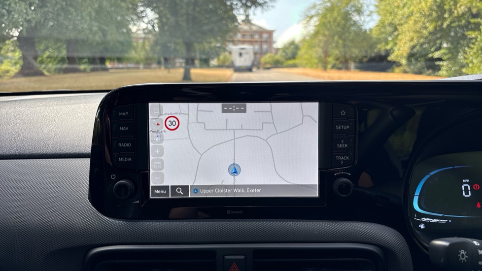 Hyundai i10 1.0 [63] Advance 5dr [Nav] Petrol Hatchback - Image 30