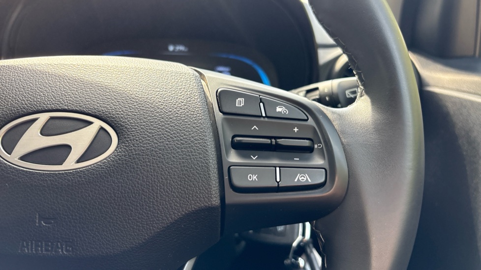 Hyundai i10 1.0 [63] Advance 5dr [Nav] Petrol Hatchback - Image 38