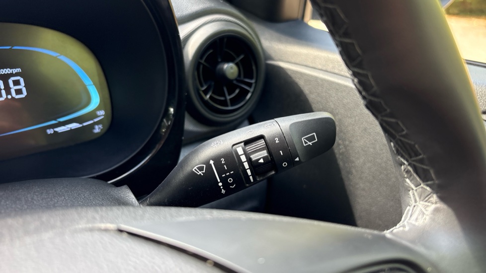 Hyundai i10 1.0 [63] Advance 5dr [Nav] Petrol Hatchback - Image 39