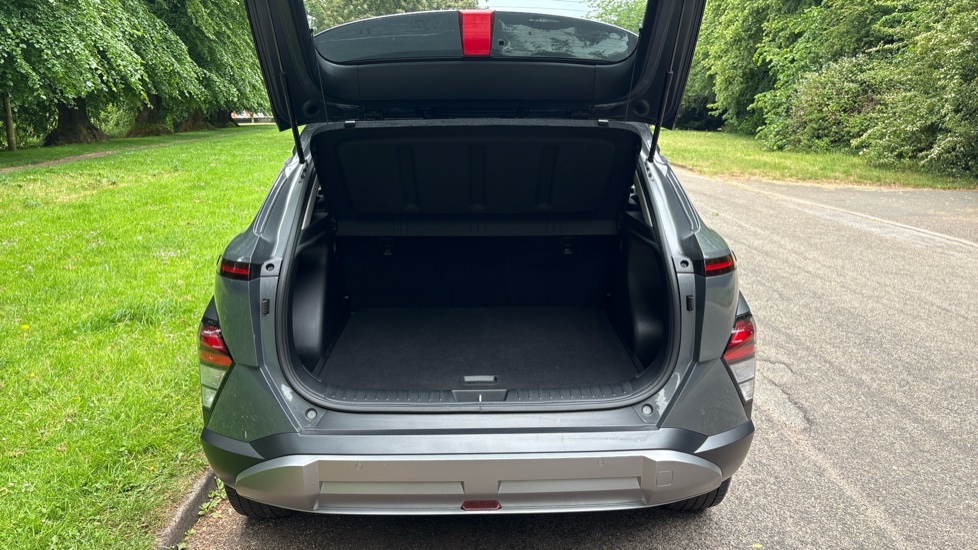 Hyundai KONA 1.6T 138 Advance 5dr Petrol Hatchback - Image 4