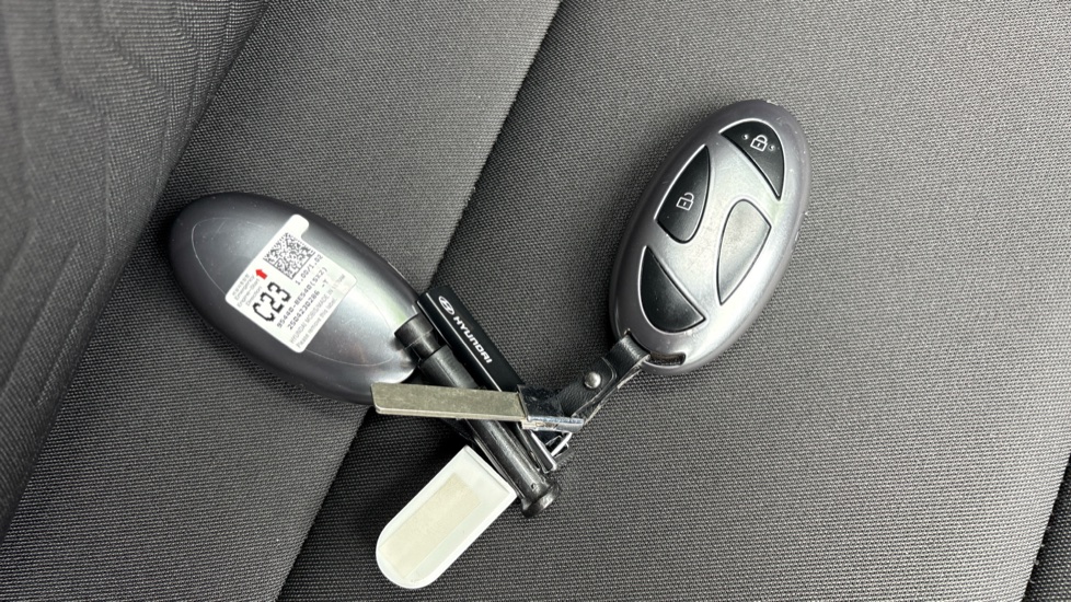 Hyundai KONA 1.6T 138 Advance 5dr Petrol Hatchback - Image 20