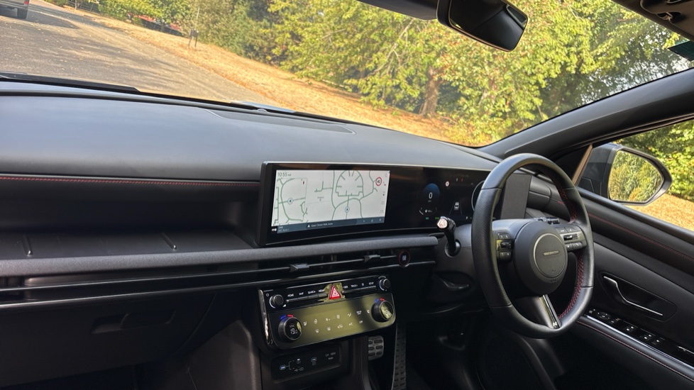 Hyundai TUCSON 1.6T Hybrid N Line 5dr Auto Hybrid Estate - Image 9