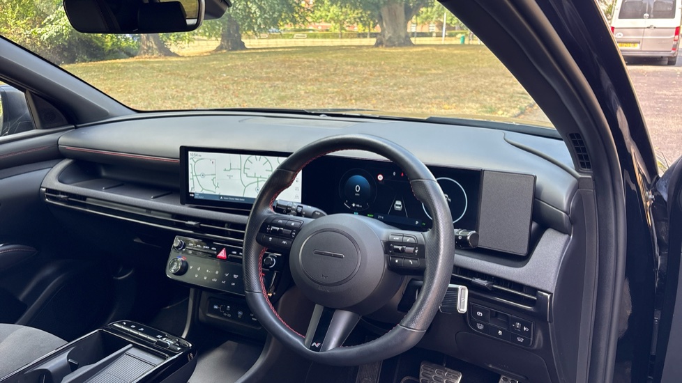 Hyundai TUCSON 1.6T Hybrid N Line 5dr Auto Hybrid Estate - Image 11