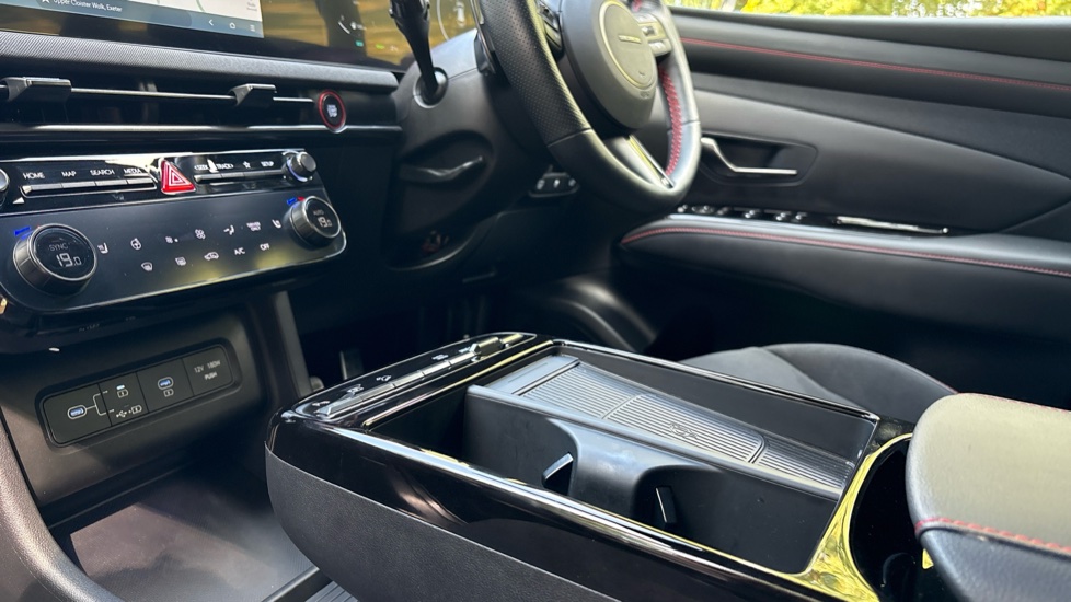 Hyundai TUCSON 1.6T Hybrid N Line 5dr Auto Hybrid Estate - Image 13