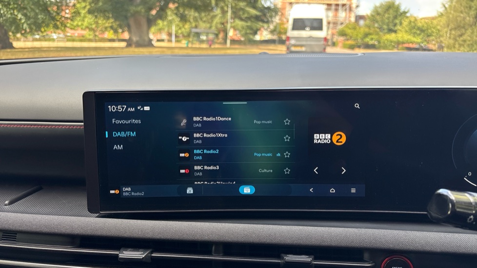 Hyundai TUCSON 1.6T Hybrid N Line 5dr Auto Hybrid Estate - Image 31