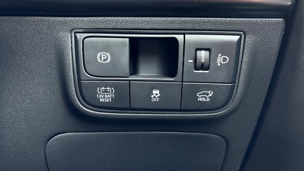 Hyundai TUCSON 1.6T Hybrid N Line 5dr Auto Hybrid Estate - Image 43