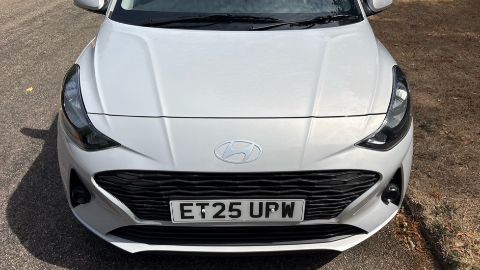 Hyundai i10 1.0 [63] Advance 5dr [Nav] Petrol Hatchback - Image 8