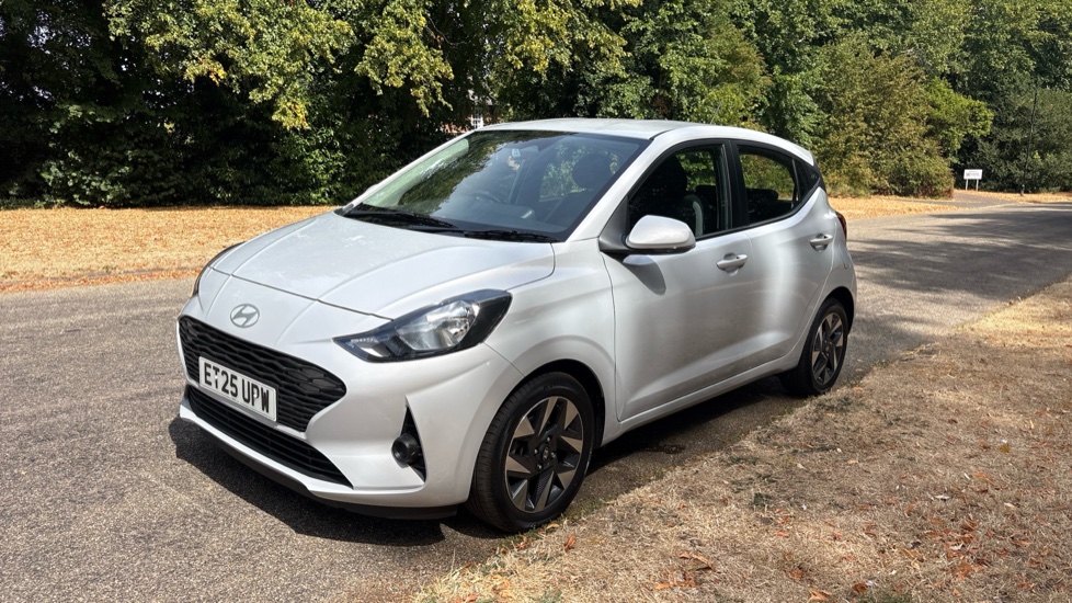 Hyundai i10 1.0 [63] Advance 5dr [Nav] Petrol Hatchback - Image 22