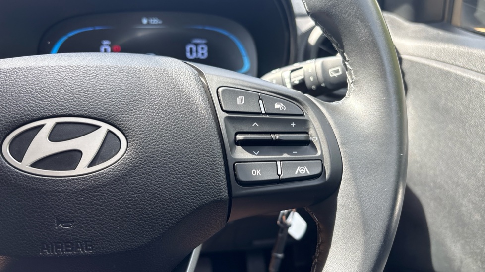 Hyundai i10 1.0 [63] Advance 5dr [Nav] Petrol Hatchback - Image 38
