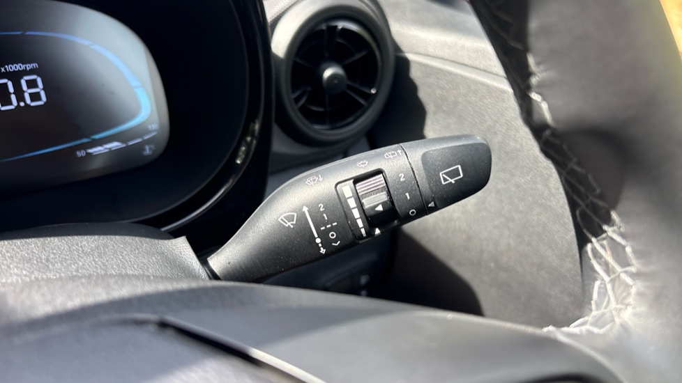 Hyundai i10 1.0 [63] Advance 5dr [Nav] Petrol Hatchback - Image 39
