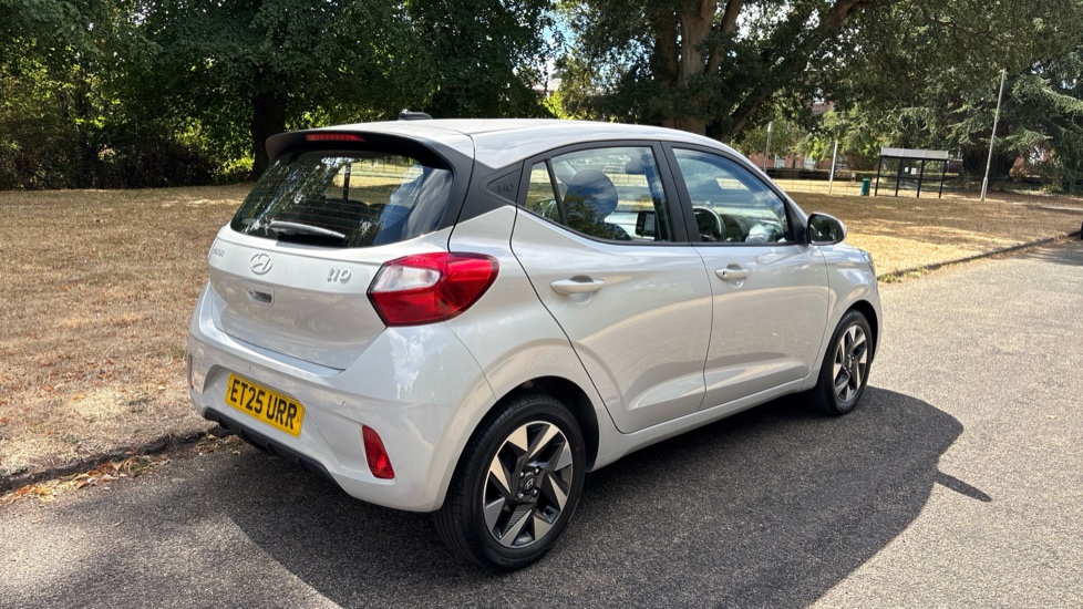 Hyundai i10 1.0 [63] Advance 5dr [Nav] Petrol Hatchback - Image 28