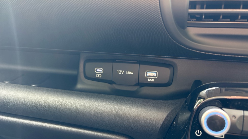 Hyundai INSTER 71kW 01 42kWh 5dr Auto Electric Hatchback - Image 36
