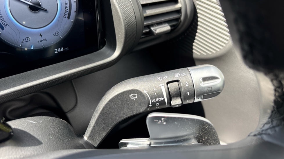 Hyundai INSTER 71kW 01 42kWh 5dr Auto Electric Hatchback - Image 40