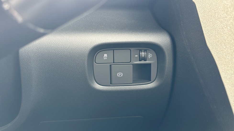 Hyundai INSTER 71kW 01 42kWh 5dr Auto Electric Hatchback - Image 43