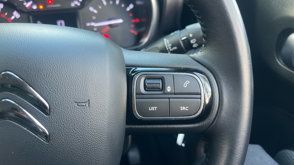 Citroen C3 Aircross 1.2 PureTech 110 You 5dr Petrol Hatchback - Image 29