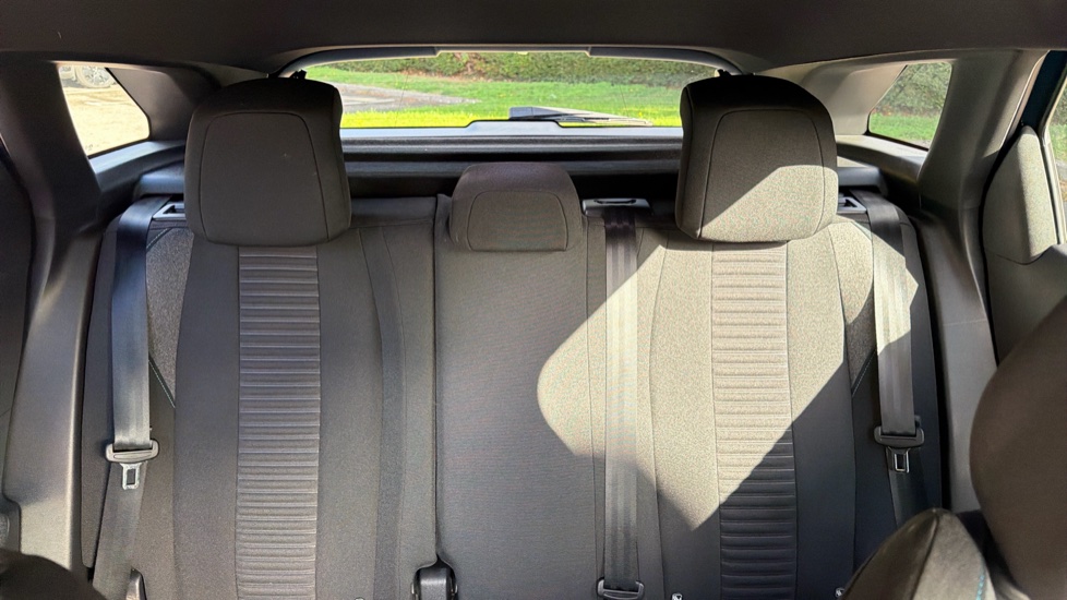 Peugeot 3008 1.2 PureTech Active 5dr EAT8 Petrol Estate - Image 15