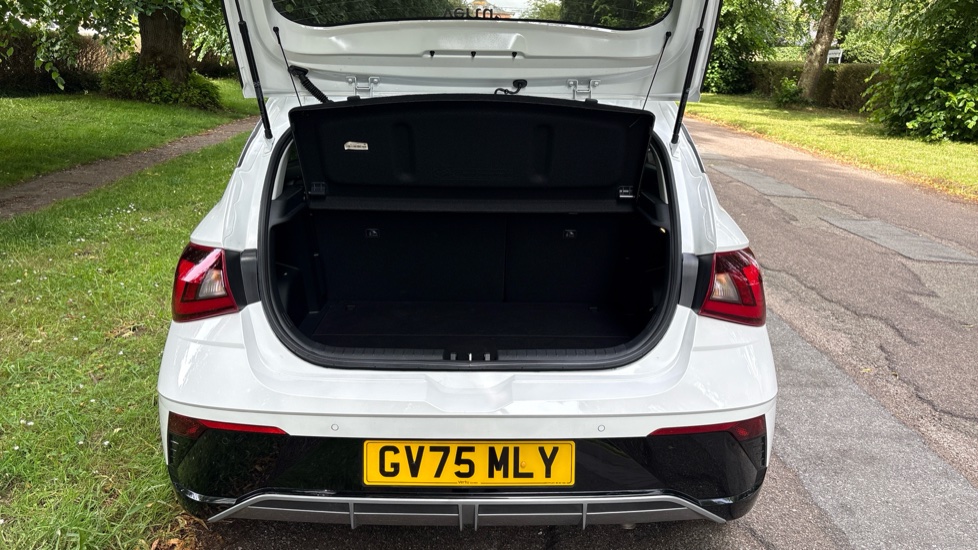 Hyundai i20 1.0T GDi Premium 5dr DCT Petrol Hatchback - Image 4