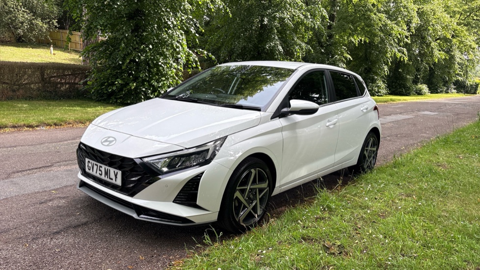 Hyundai i20 1.0T GDi Premium 5dr DCT Petrol Hatchback - Image 22