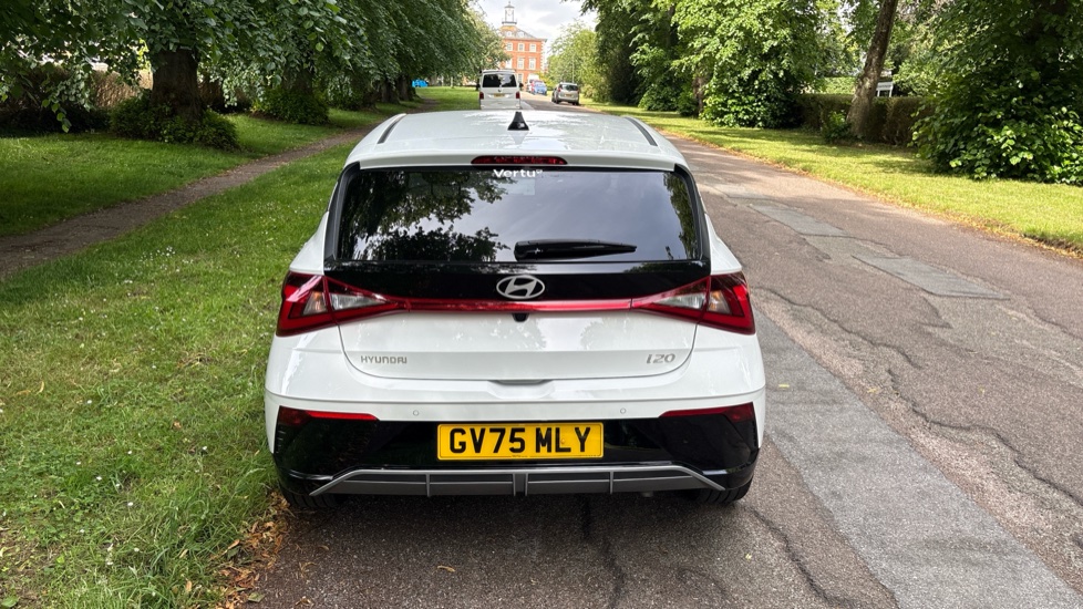 Hyundai i20 1.0T GDi Premium 5dr DCT Petrol Hatchback - Image 25