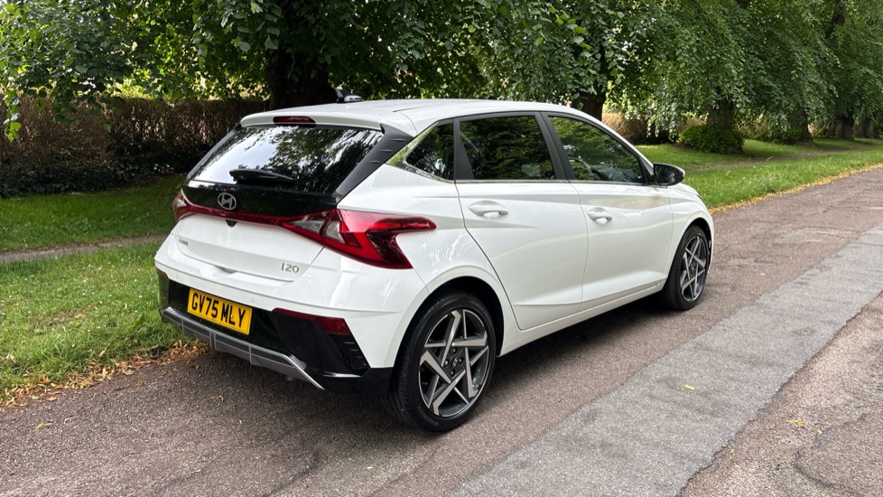 Hyundai i20 1.0T GDi Premium 5dr DCT Petrol Hatchback - Image 26