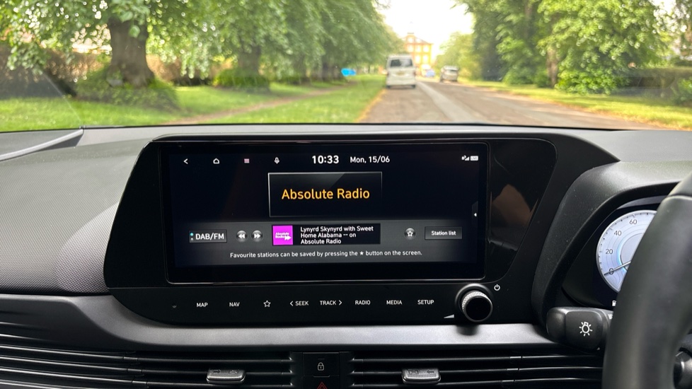 Hyundai i20 1.0T GDi Premium 5dr DCT Petrol Hatchback - Image 30
