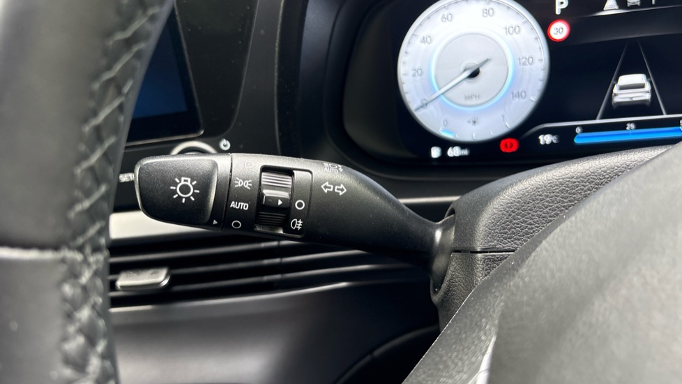 Hyundai i20 1.0T GDi Premium 5dr DCT Petrol Hatchback - Image 39