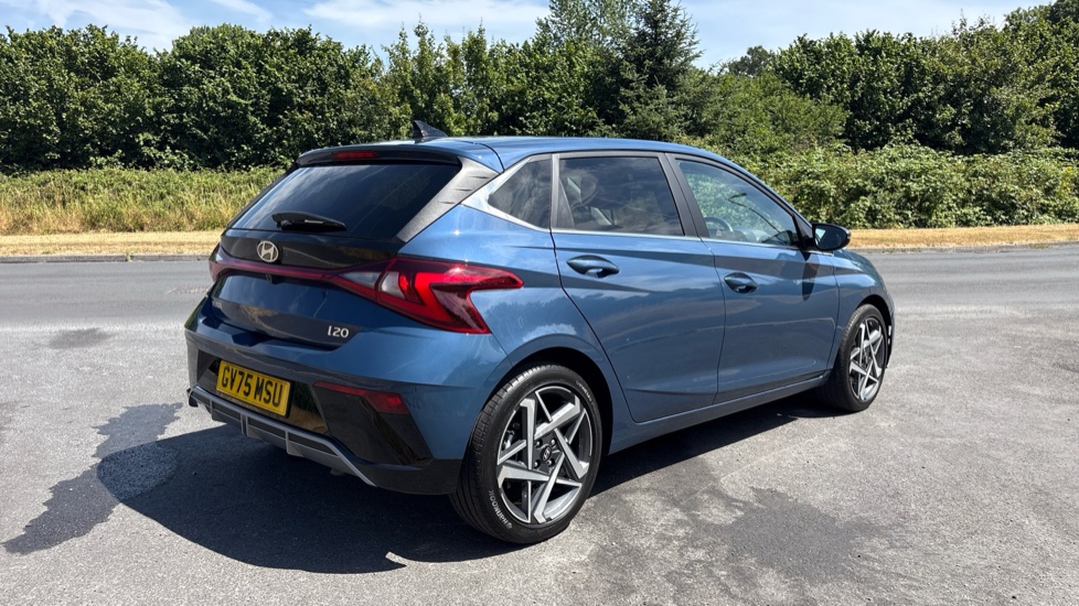 Hyundai i20 1.0T GDi Premium 5dr DCT Petrol Hatchback - Image 27