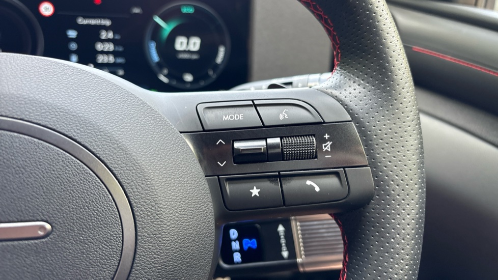 Hyundai TUCSON 1.6T Plug-in Hybrid N Line 5dr Auto Estate - Image 40