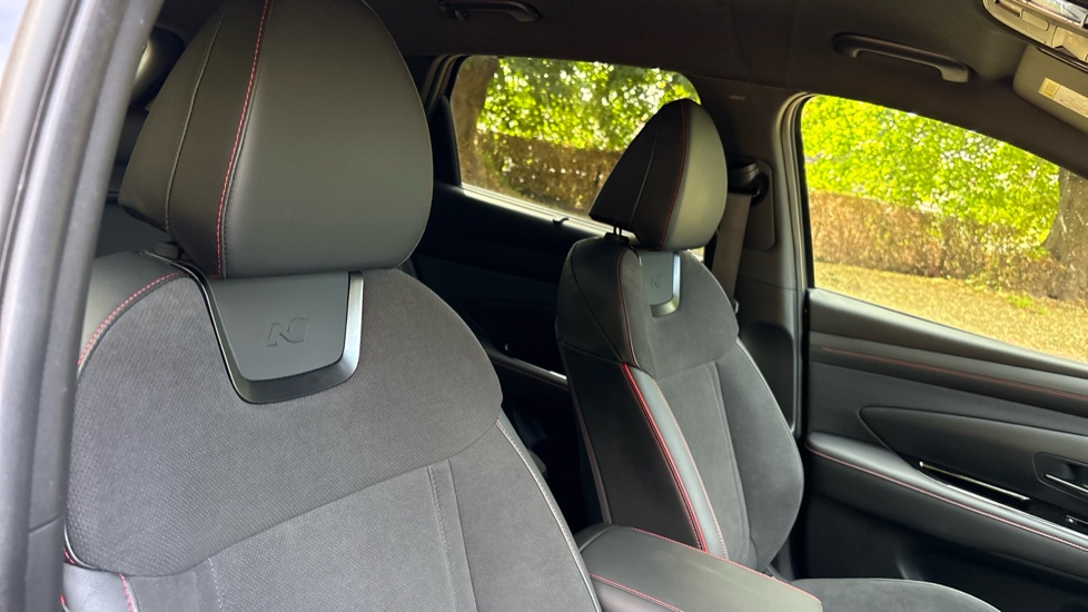 Hyundai TUCSON 1.6T Plug-in Hybrid N Line 5dr Auto Estate - Image 45