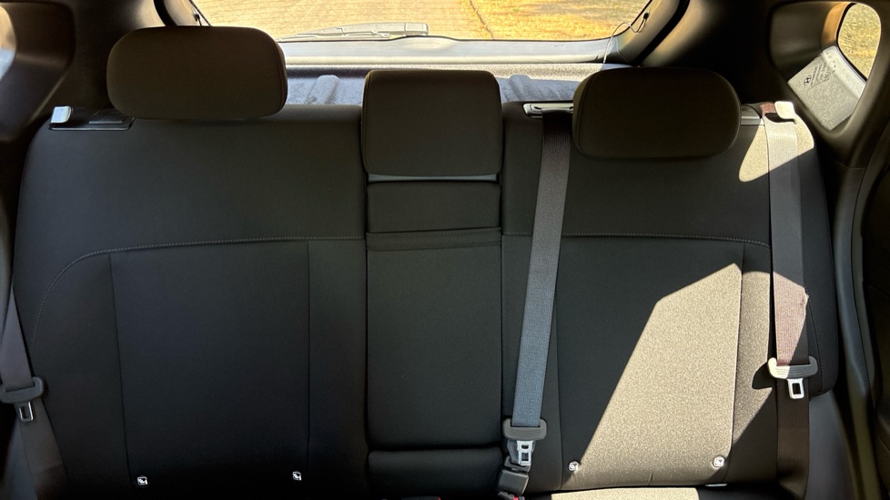 Hyundai KONA 1.6 Hybrid 138 N Line 5dr DCT Hybrid Hatchback - Image 15