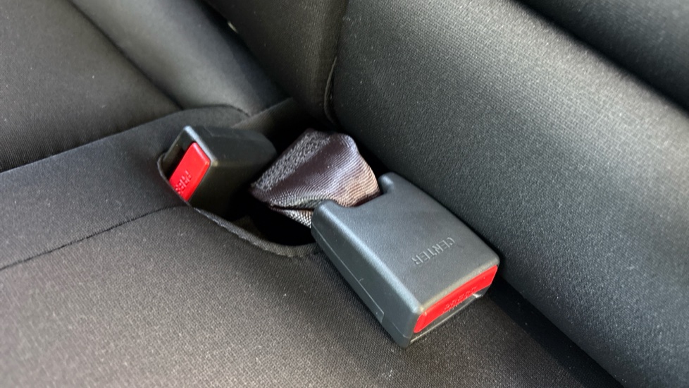 Hyundai KONA 1.6 Hybrid 138 N Line 5dr DCT Hybrid Hatchback - Image 17