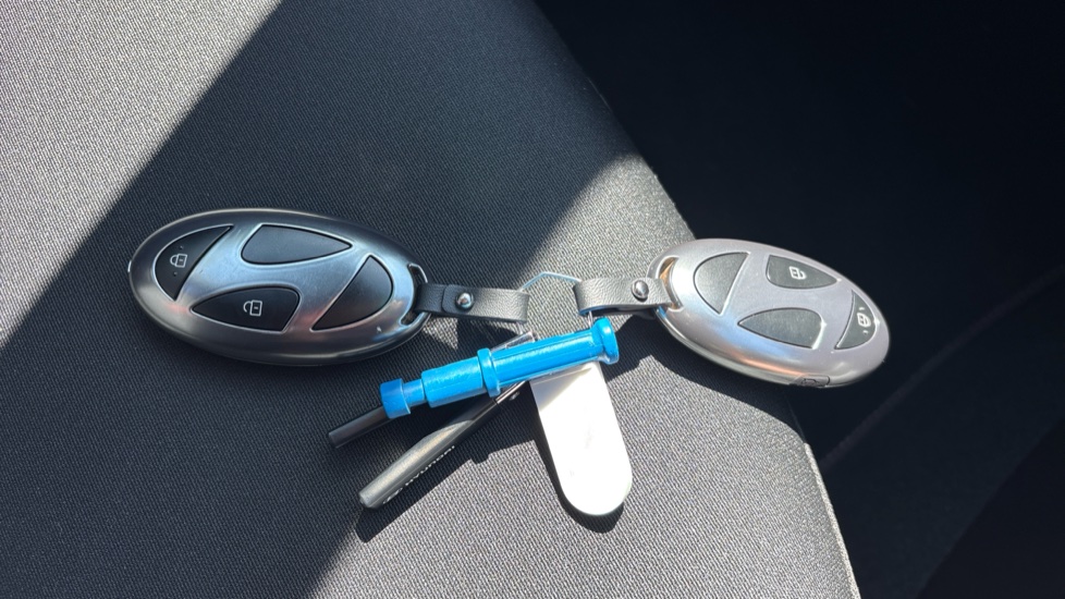 Hyundai KONA 1.6 Hybrid 138 N Line 5dr DCT Hybrid Hatchback - Image 20