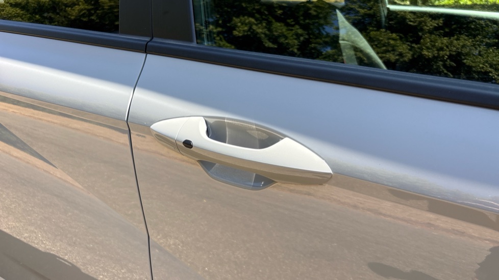 Hyundai KONA 1.6 Hybrid 138 N Line 5dr DCT Hybrid Hatchback - Image 26