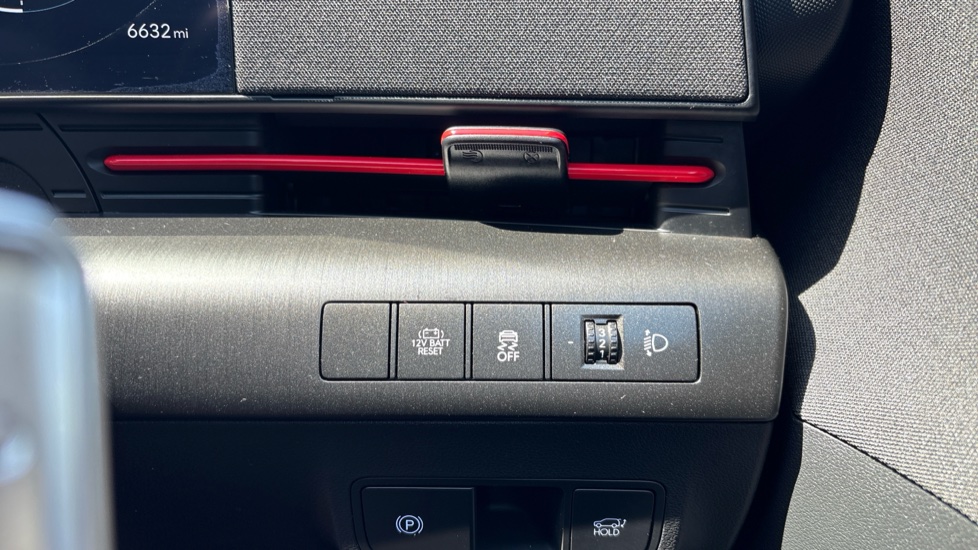 Hyundai KONA 1.6 Hybrid 129 N Line 5dr DCT Hybrid Hatchback - Image 42