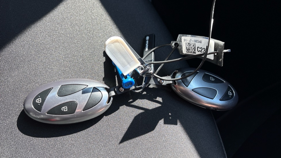 Hyundai KONA 1.6 Hybrid 129 N Line 5dr DCT Hybrid Hatchback - Image 20