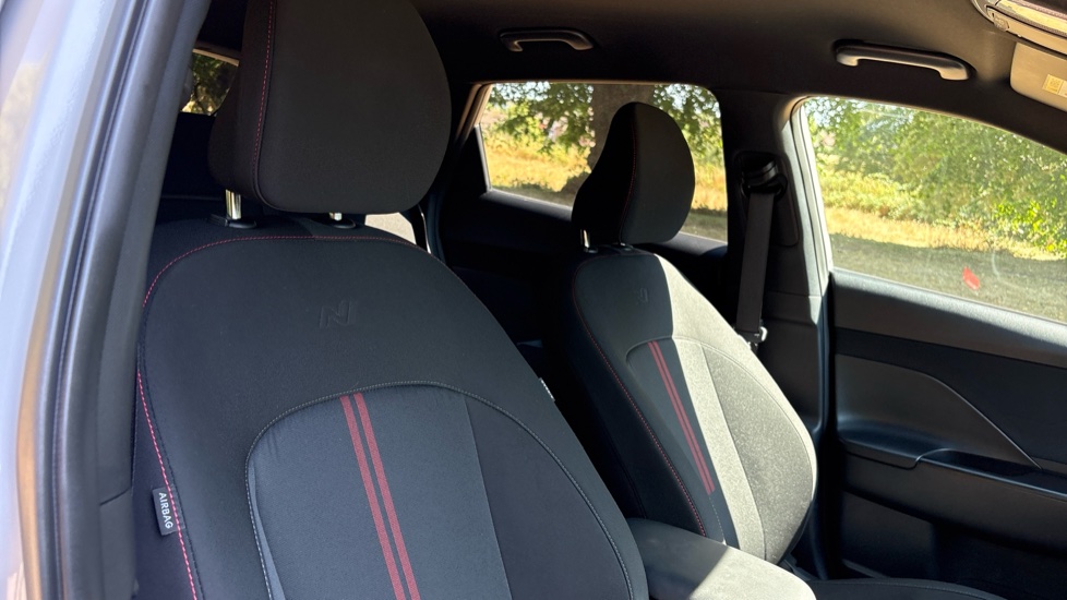 Hyundai KONA 1.6 Hybrid 129 N Line 5dr DCT Hybrid Hatchback - Image 44